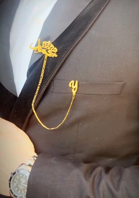 بروش عرسان اسم وحرف مطلي بالذهب