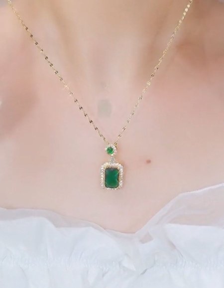 اكسسوار جولد فيلد أخضر فخم