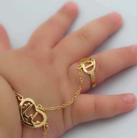 كف بيبي مميز مطلي بذهب 24