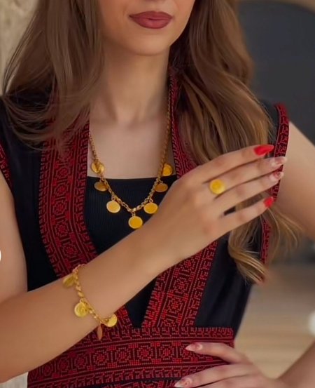 جنزير حلبي الليرة( عقد واسوارة وخاتم)