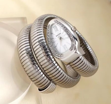 ساعة الحية الترند باللون الفضي