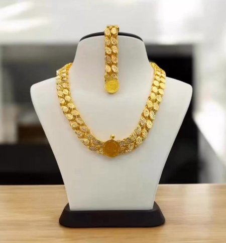 طقم جنزير طبقتين مع ليره( عقد واسواره)